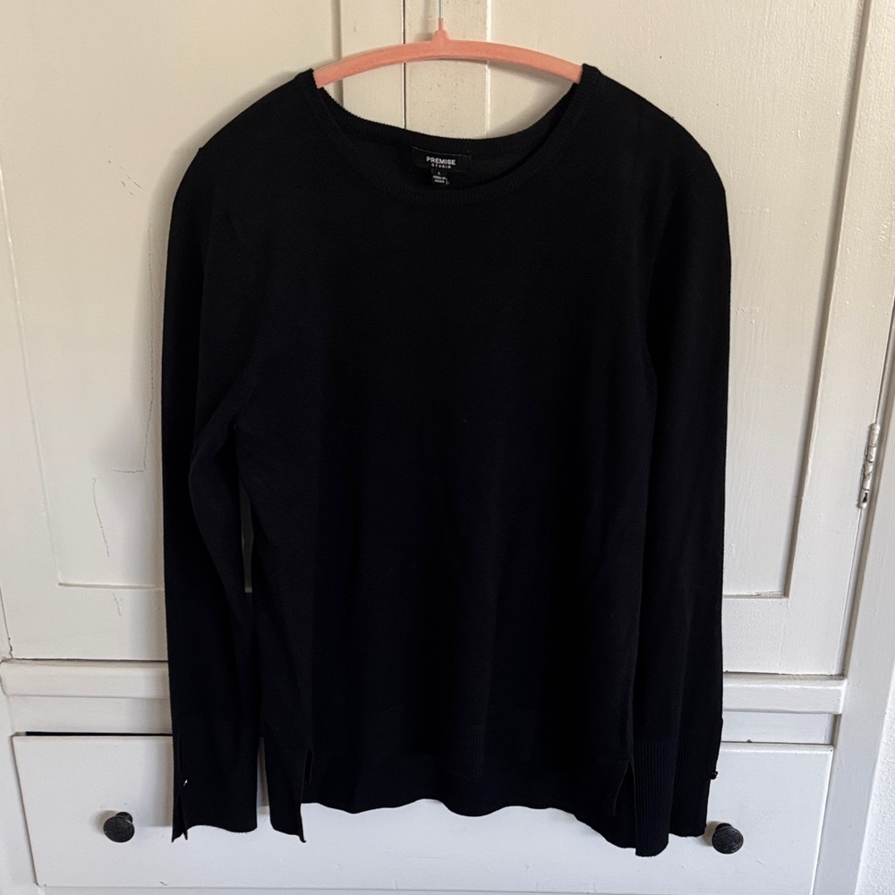 Premise Studio Black Long Sleeve Sweater/ top